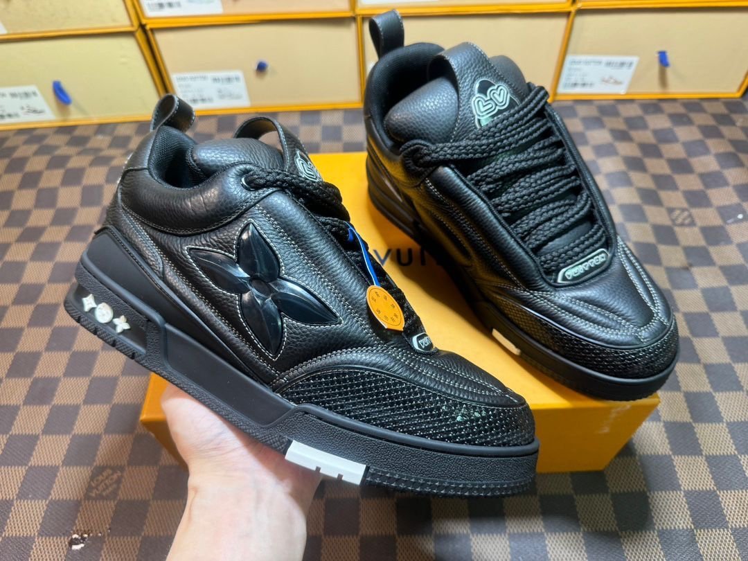 Louis Vuitton Skate Black