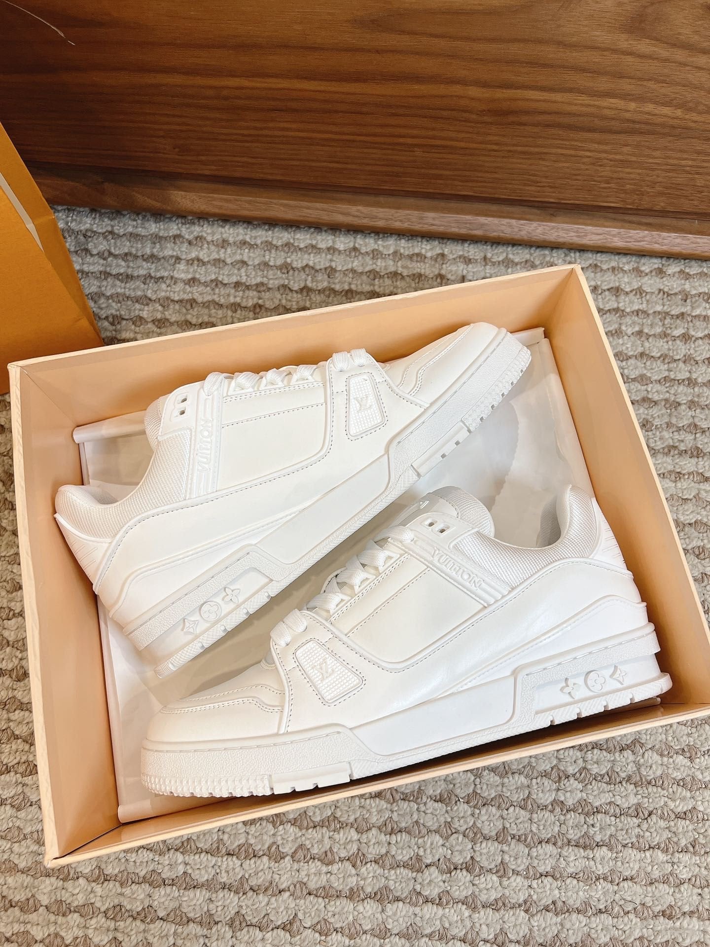Louis Vuitton Trainer Full White