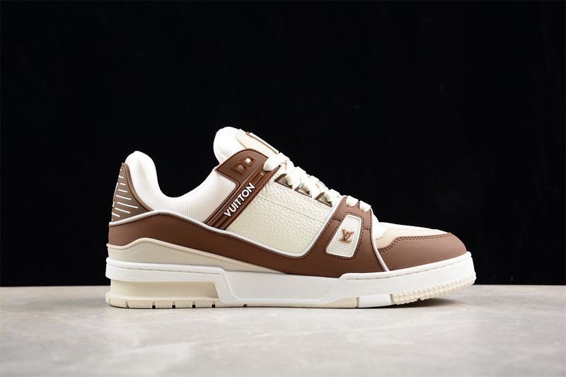 Louis Vuitton Trainer Brown Suede