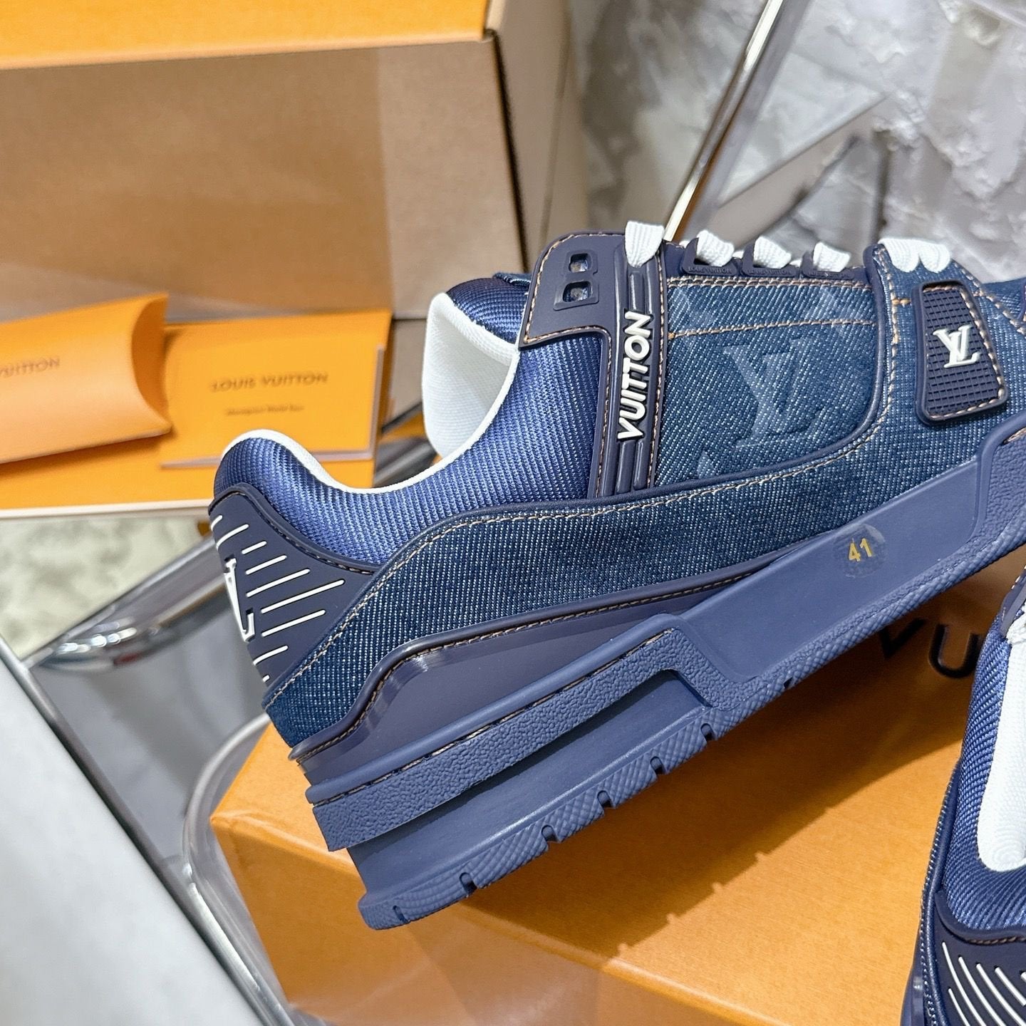 Louis Vuitton Trainer Navy/White Denim