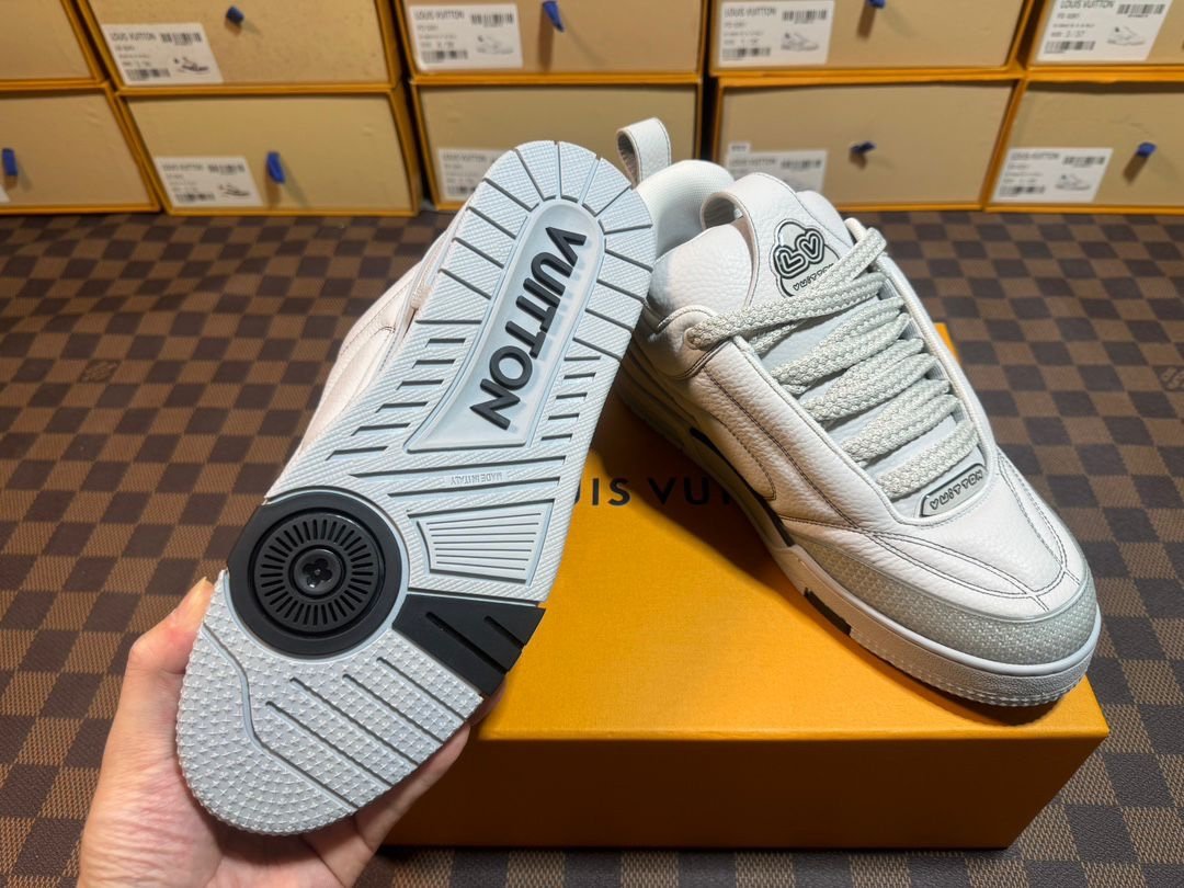 Louis Vuitton Skate Silver