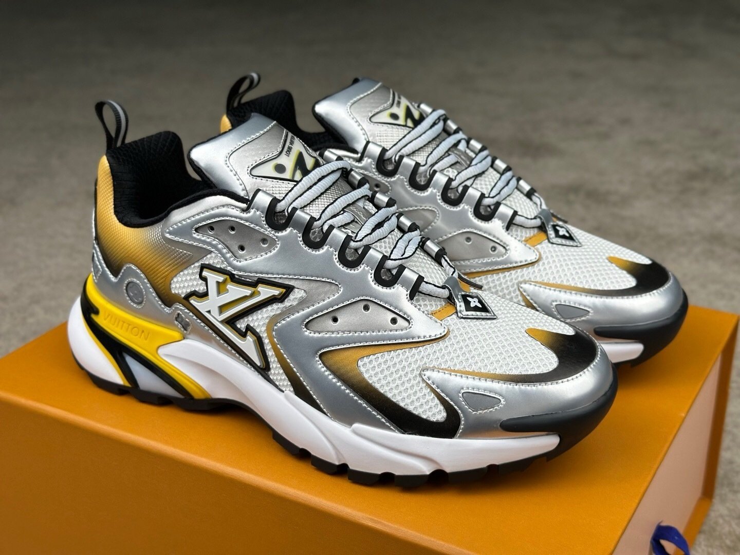 Louis Vuitton Runner Tatic Silver Yellow