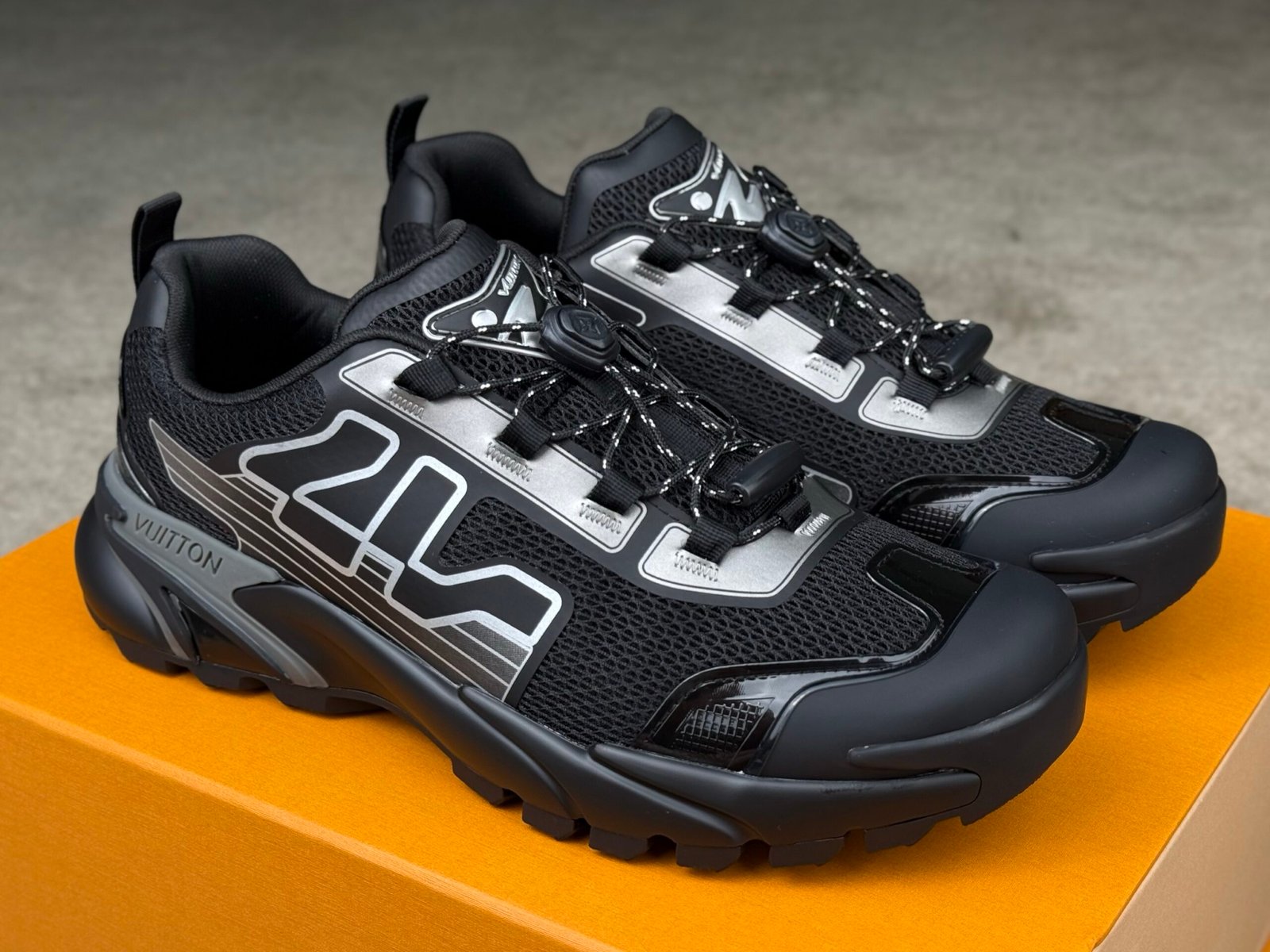 Louis Vuitton Runner Tatic 2.0 Black