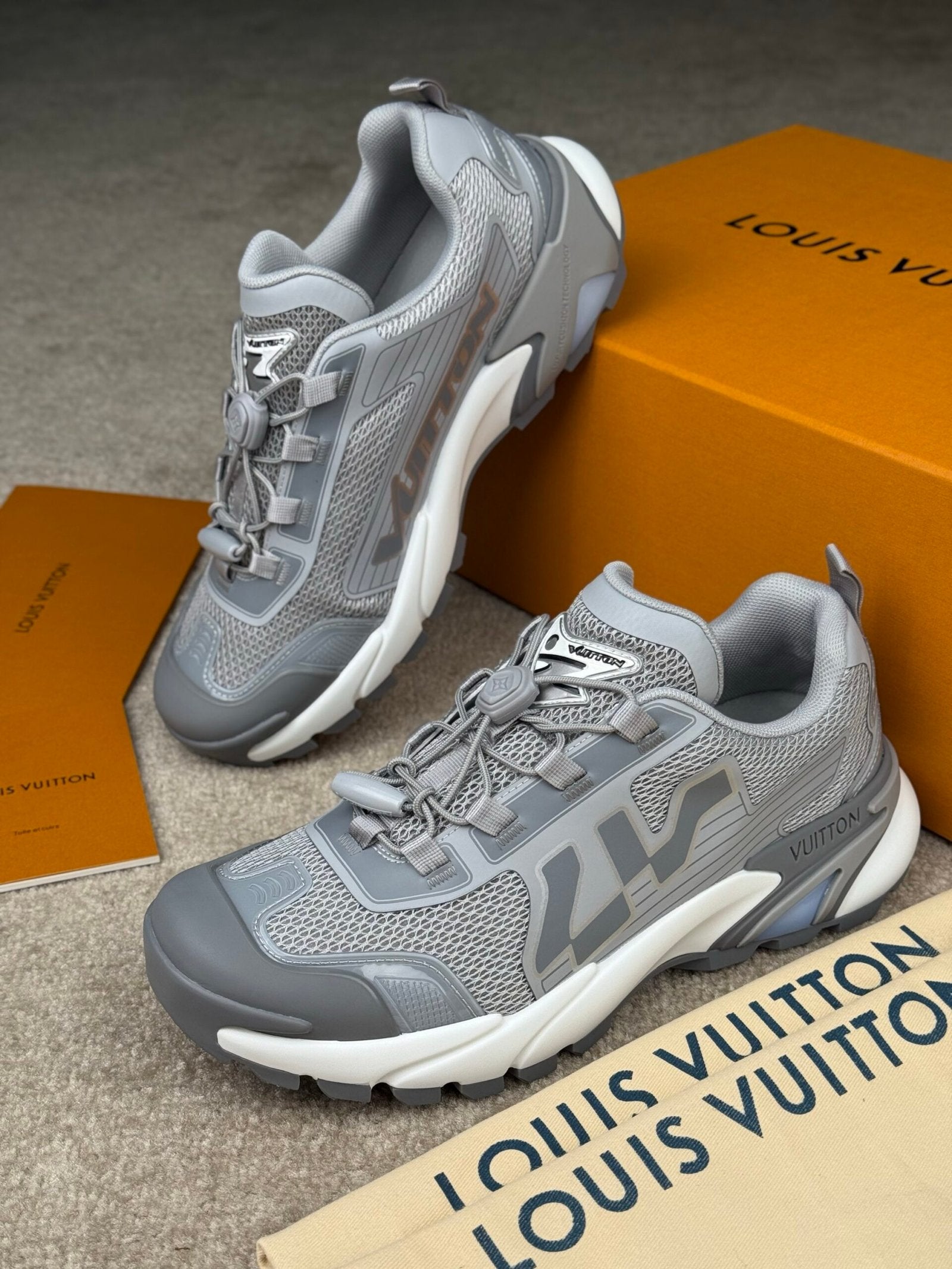 Louis Vuitton Runner Tatic 2.0 Grey