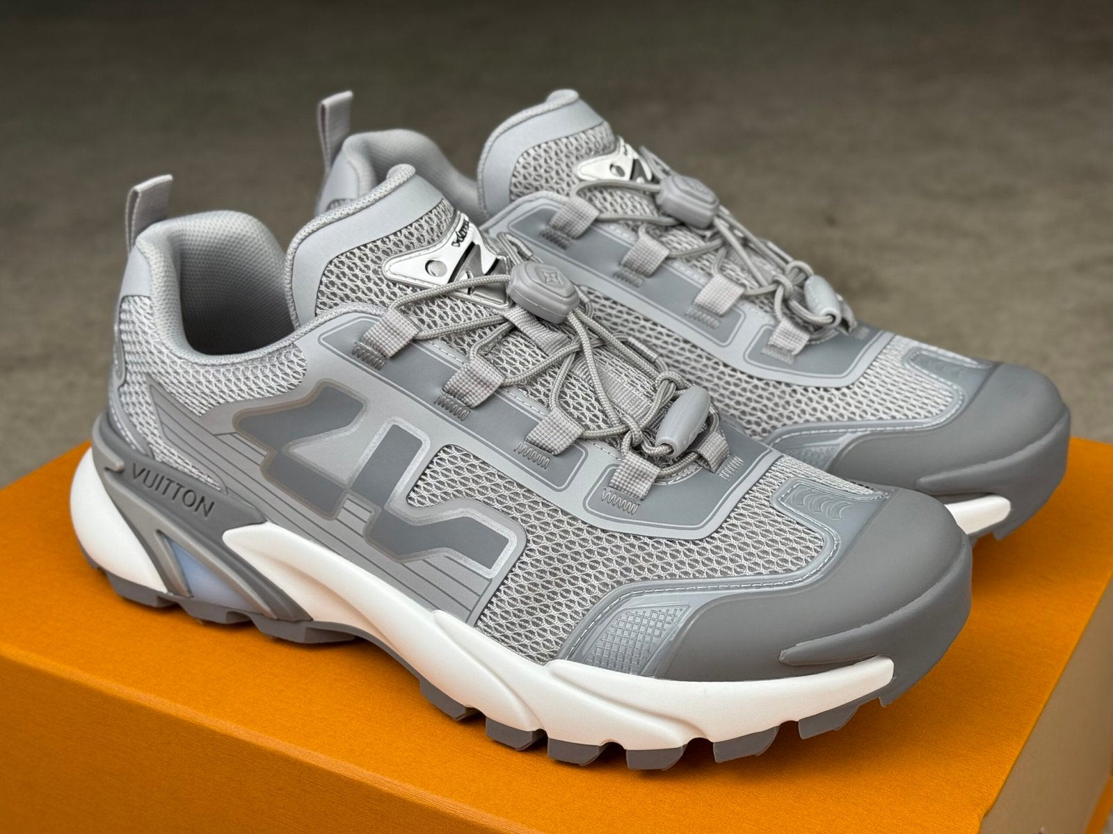 Louis Vuitton Runner Tatic 2.0 Grey