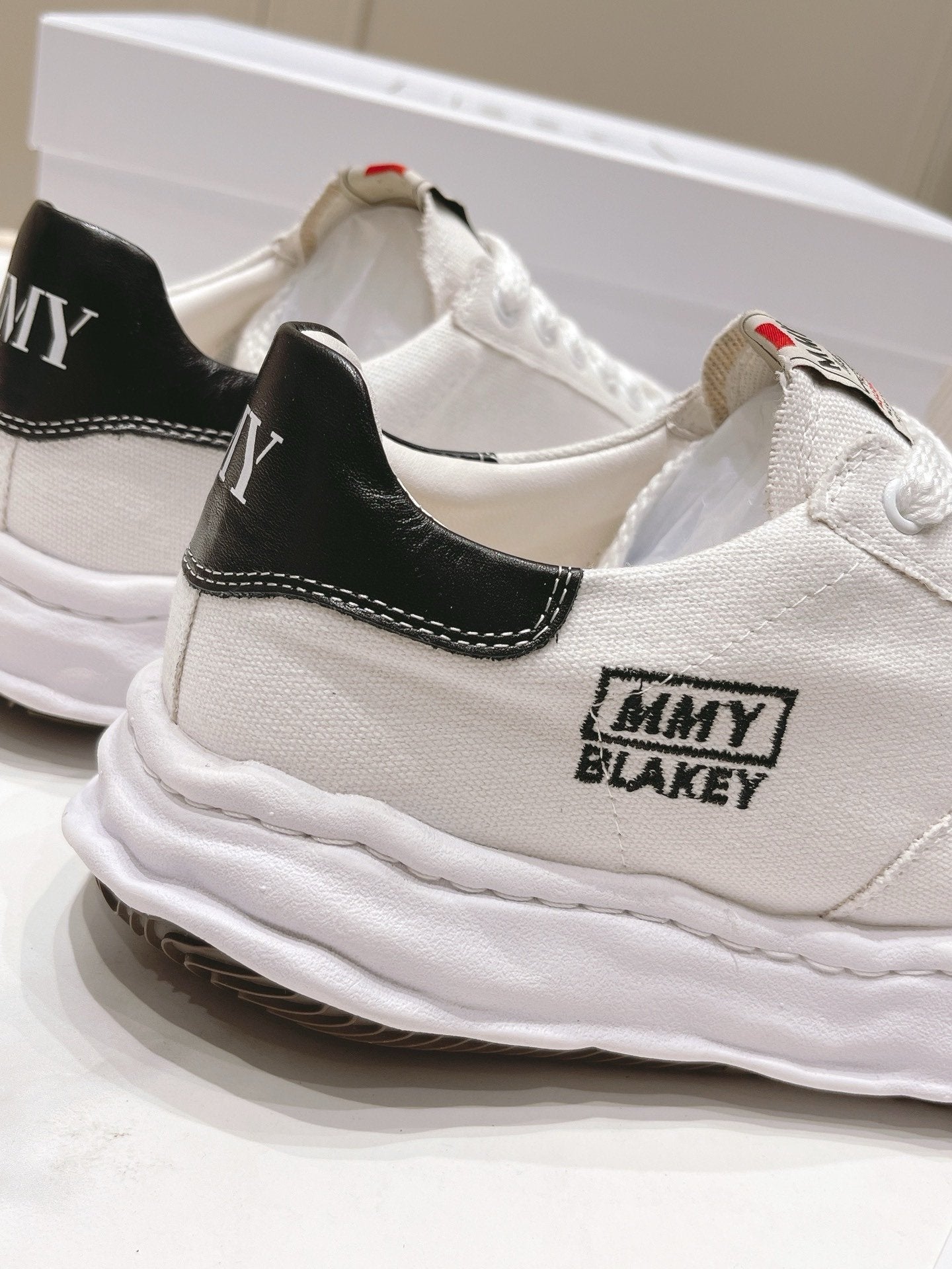 Maison Mihara Yasuhiro Blakey OG Sole White/Black