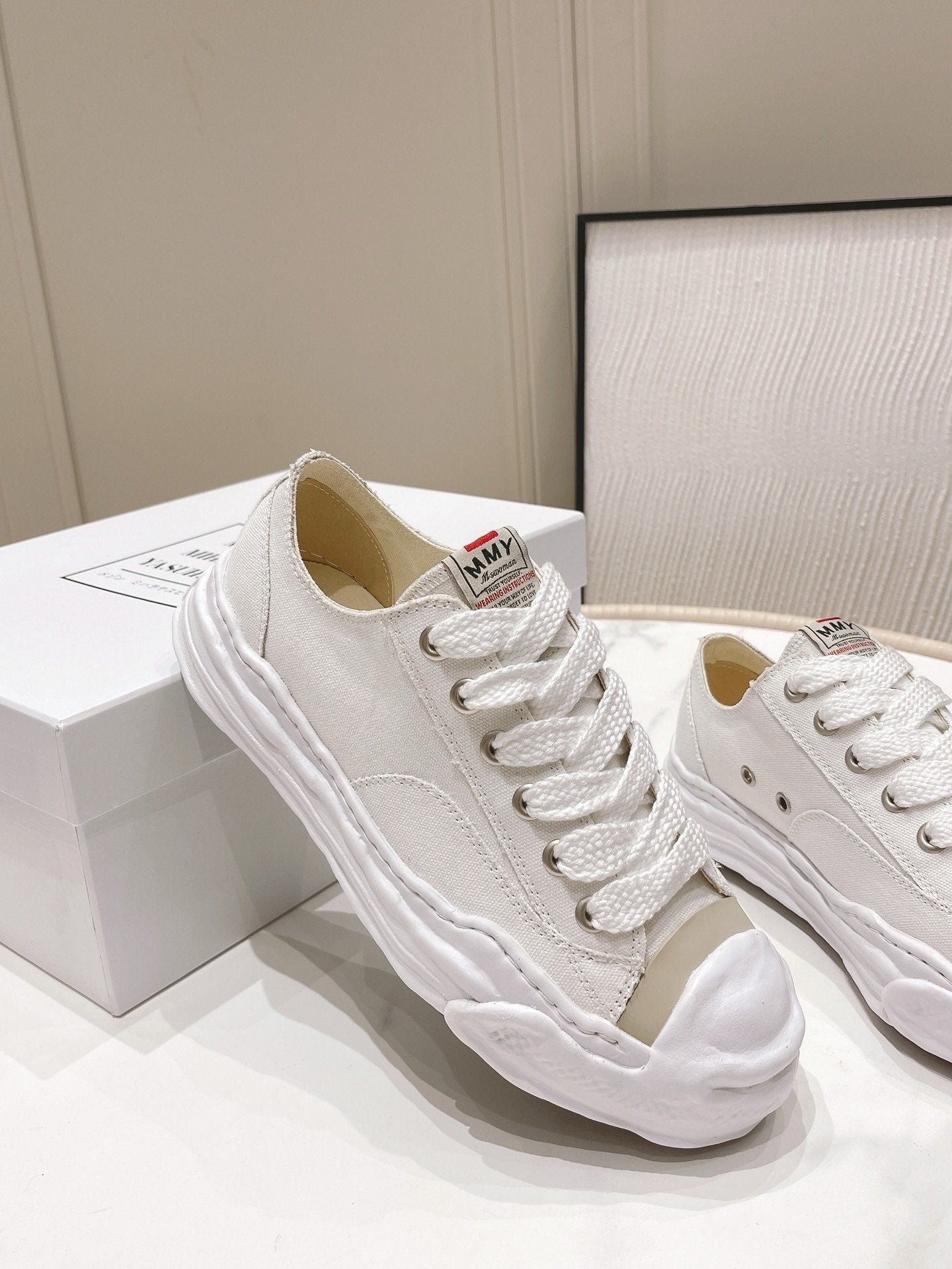 Maison Mihara Yasuhiro Hank OG Sole Canvas Low White