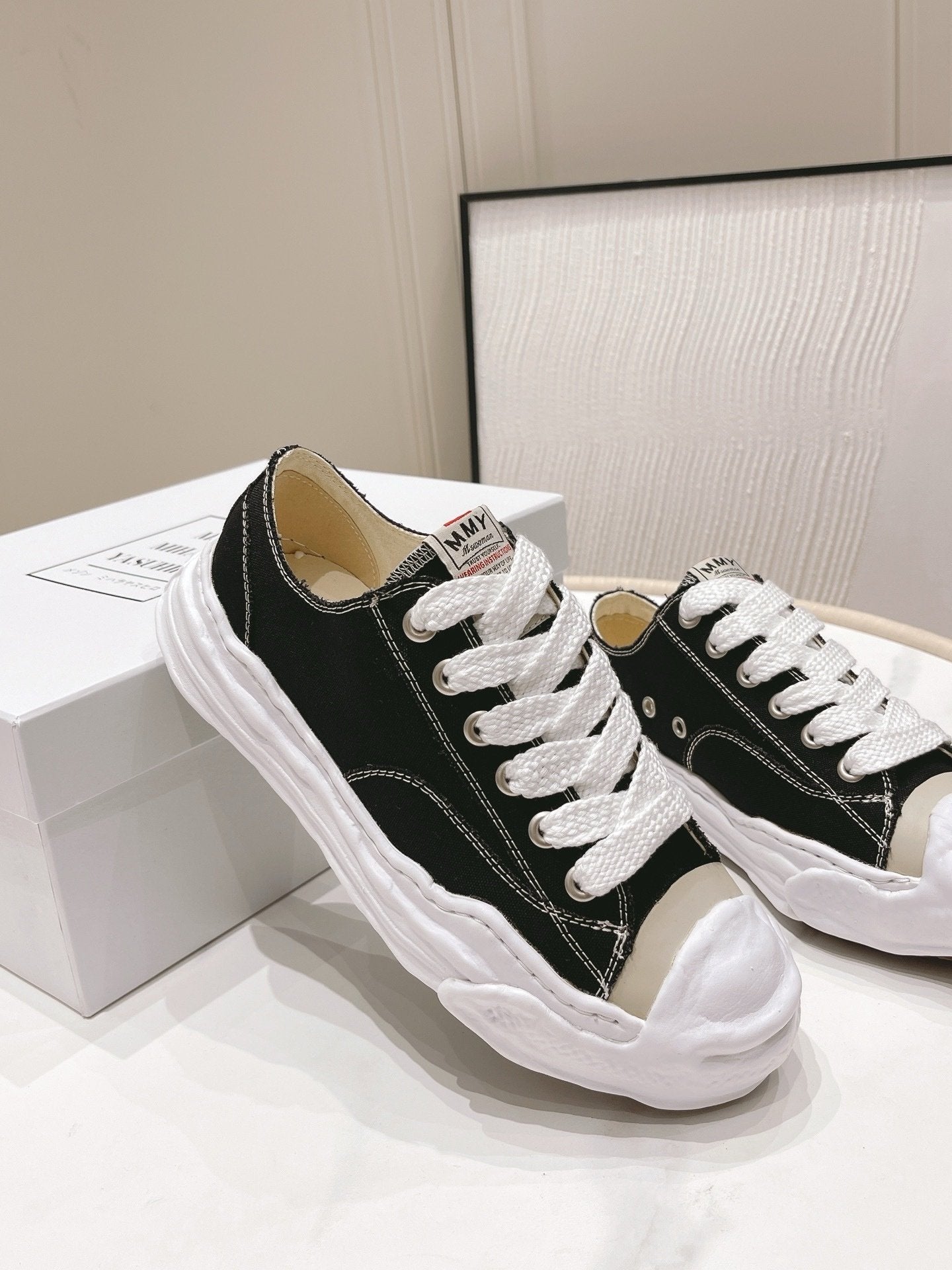 Maison Mihara Yasuhiro Hank OG Sole Canvas Low Black