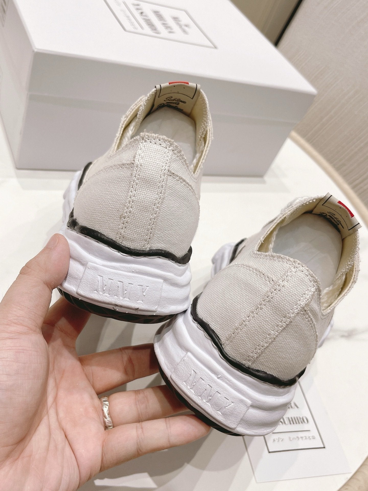 Maison Mihara Yasuhiro Hank OG Sole Canvas White