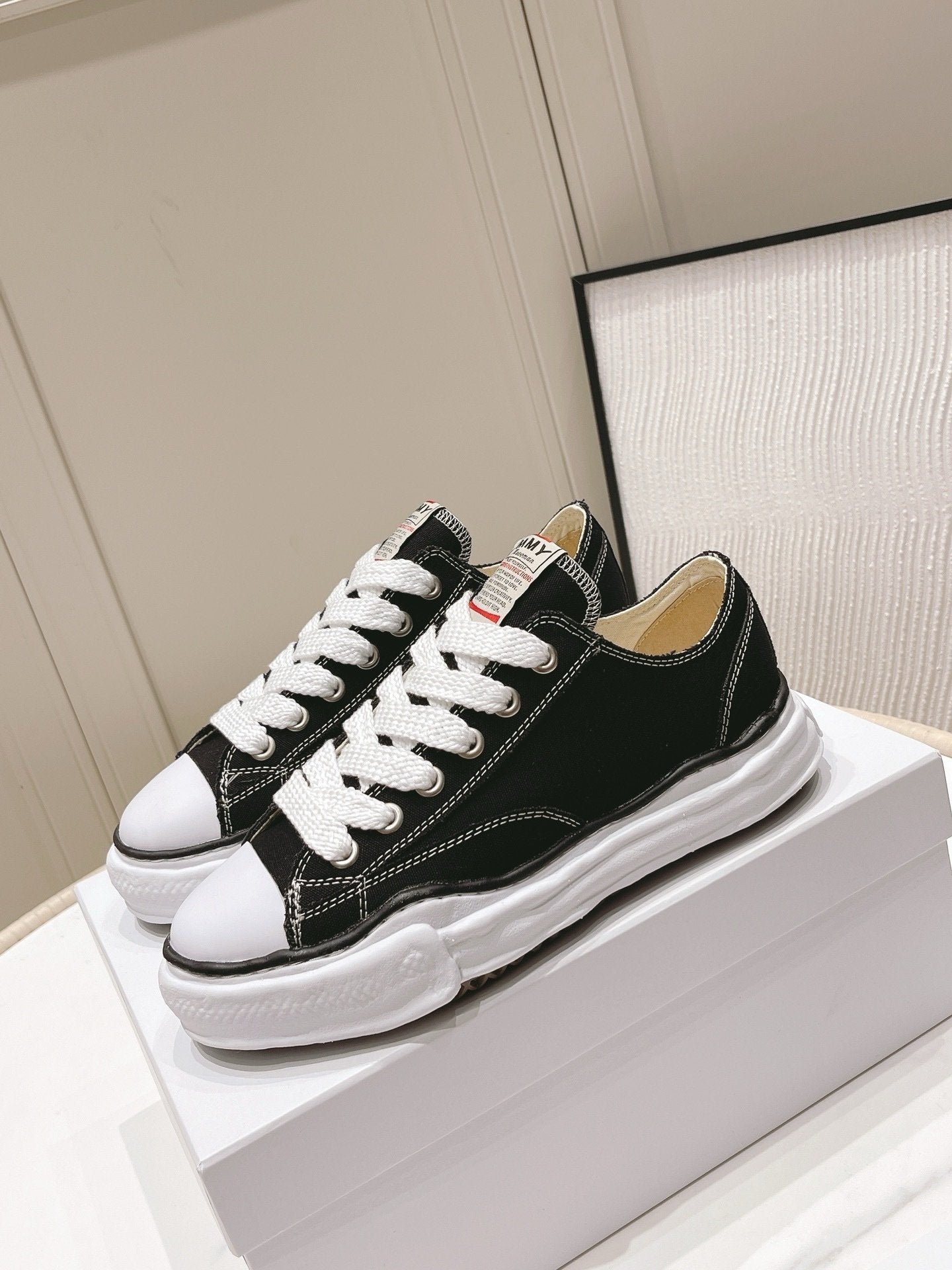 Maison Mihara Yasuhiro Hank OG Sole Canvas Black