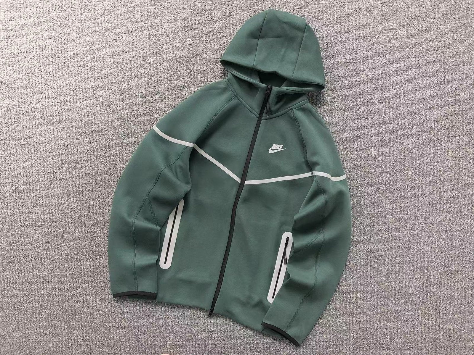 Nike Tech Fleece Reflective  Tracksuit Green