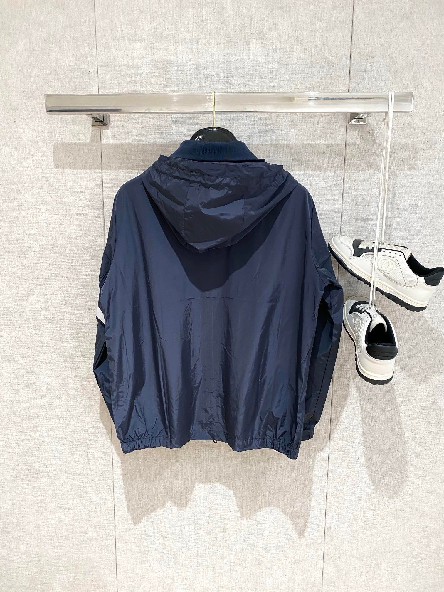 Moncler Fetuque Hooded Windbreaker In Navy