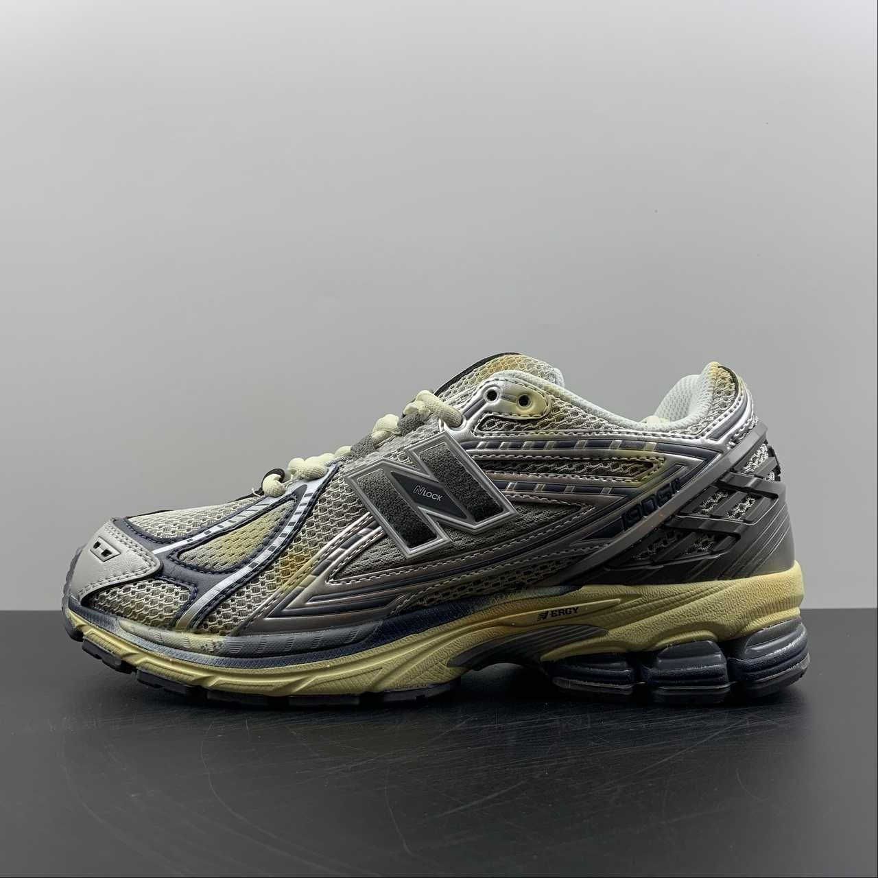 New Balance 1906R thisisnevertthat ''The 2022 Downtown Run''