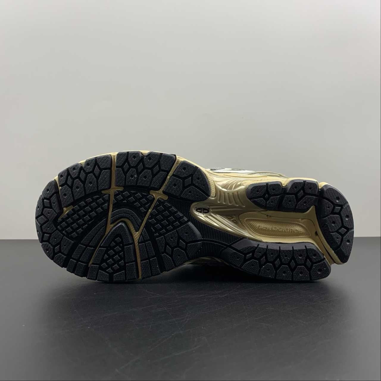 New Balance 1906R Sea Salt Marblehead