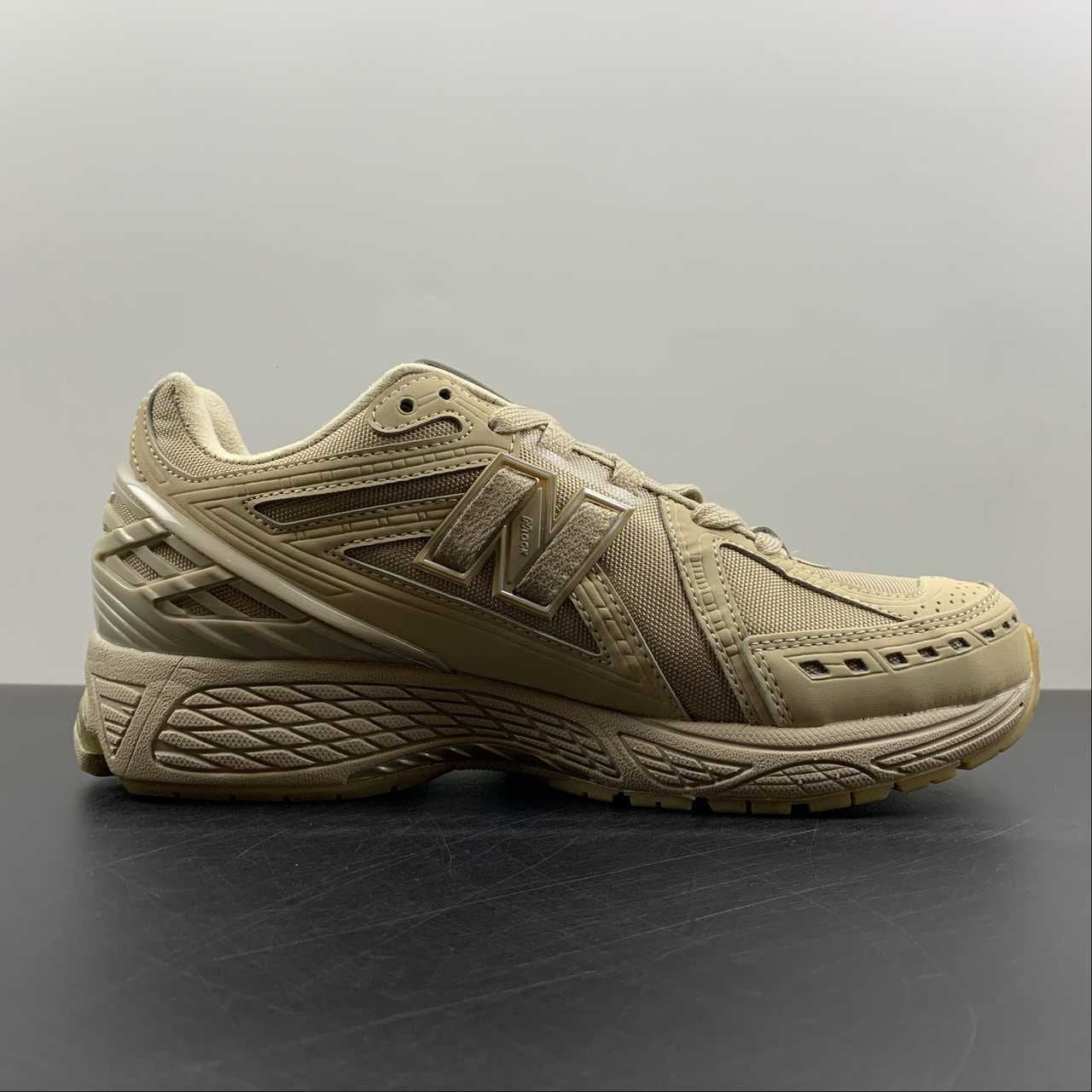 New Balance 1906R Cordura Beige