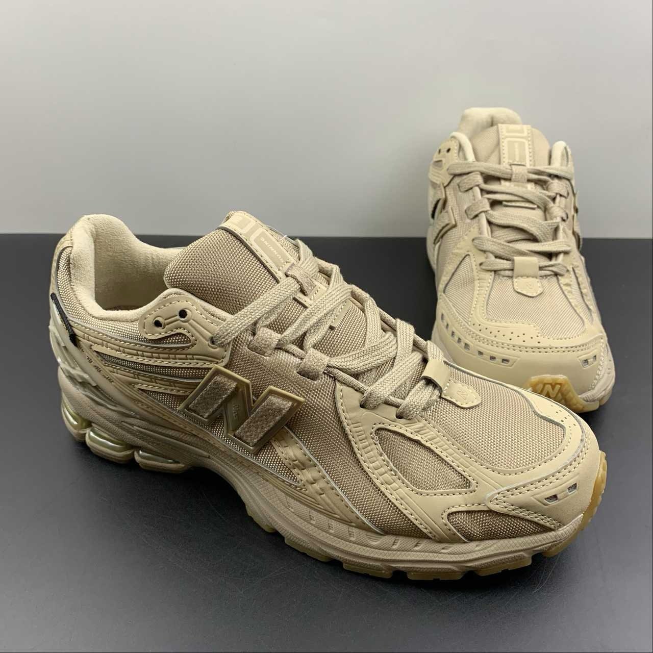 New Balance 1906R Cordura Beige