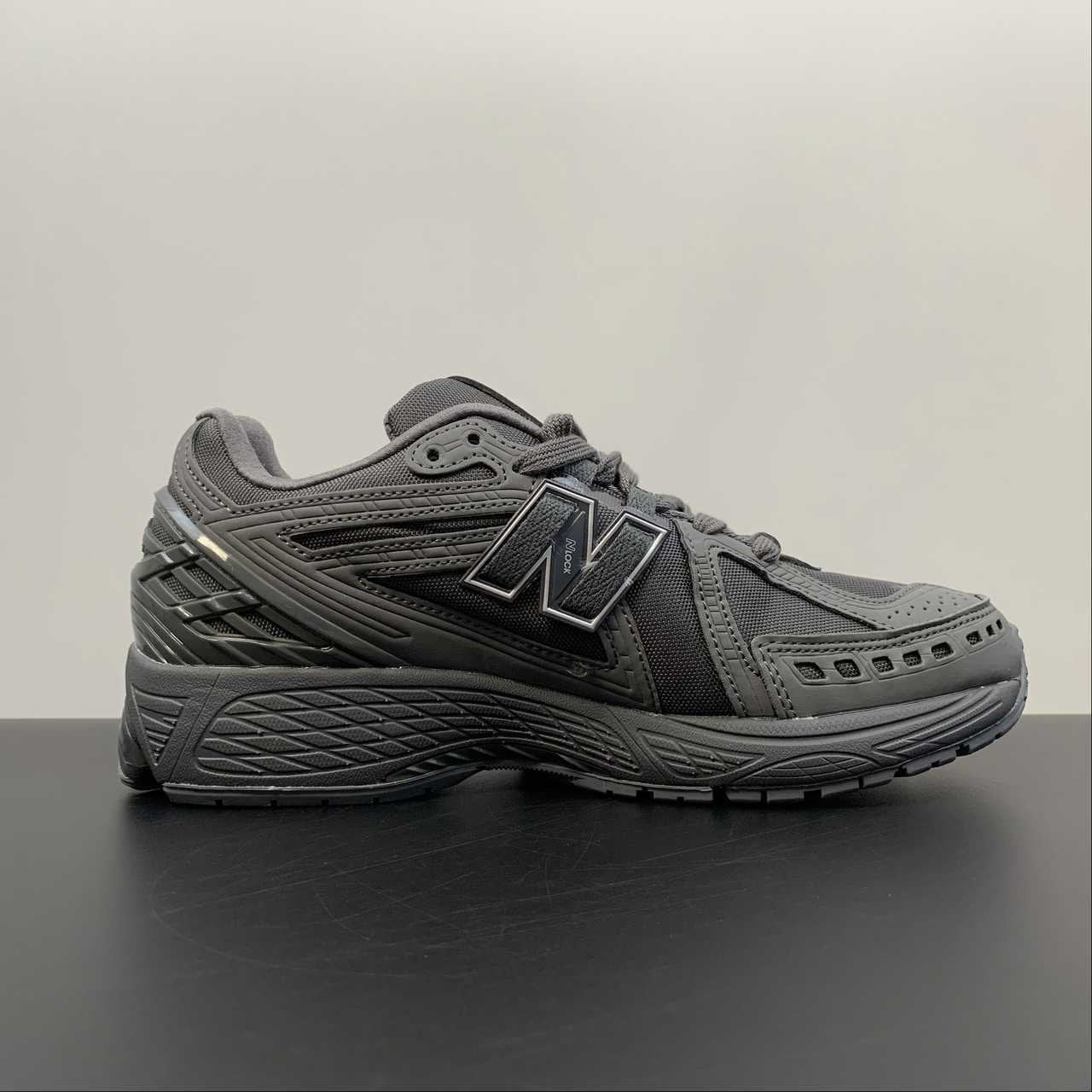 New Balance 1906R  Cordura Grey