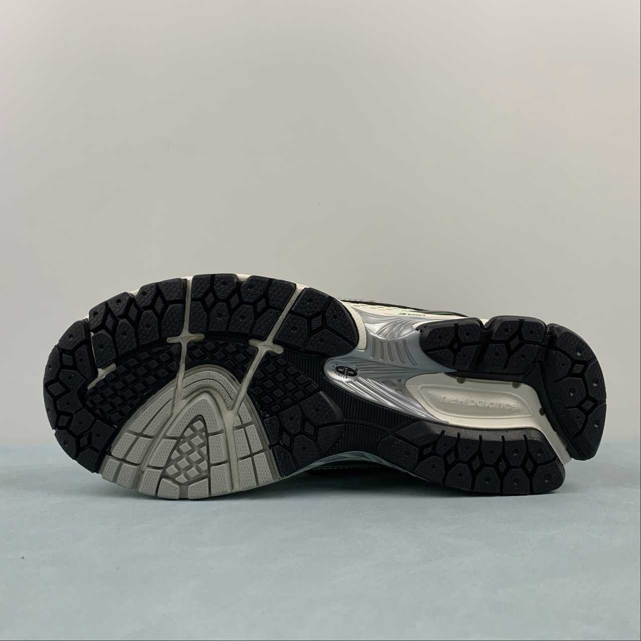 New Balance 1906R  Aime Leon Dore Jade