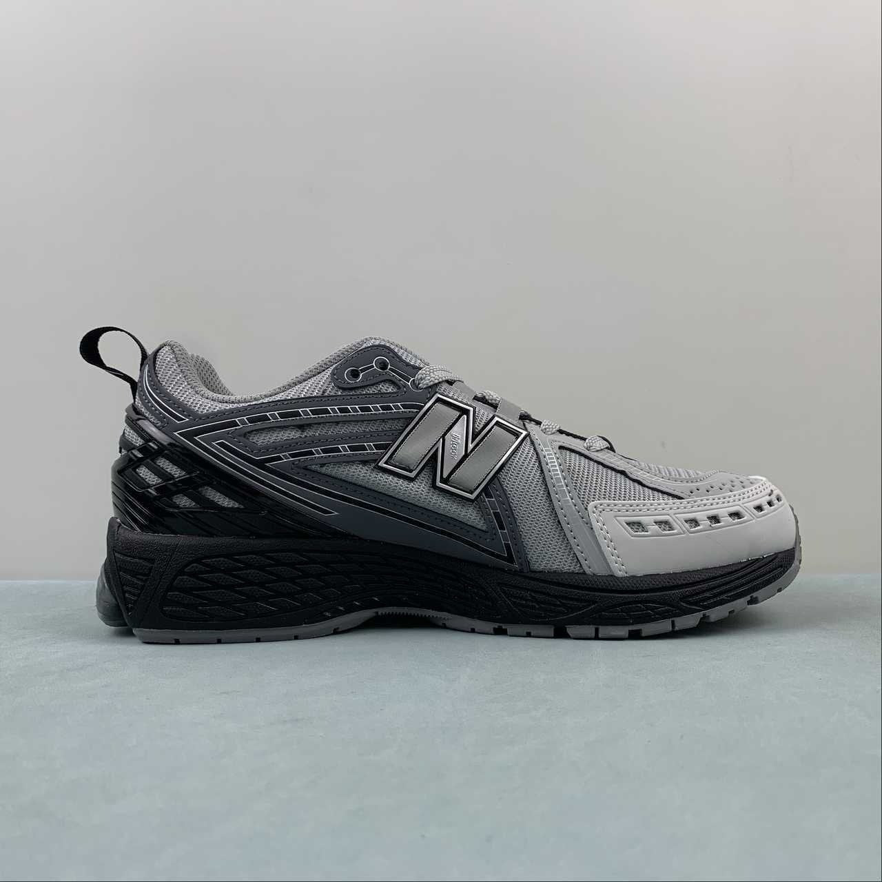 New Balance 1906R Grey/Black
