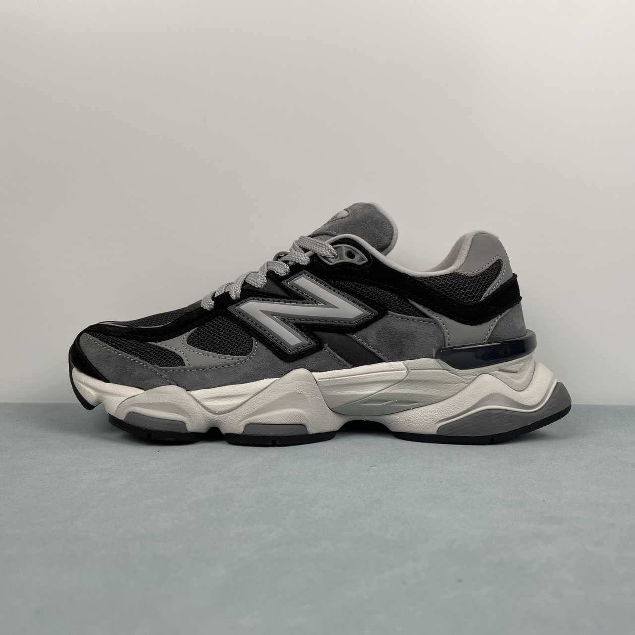New Balance 9060 Black/Grey White