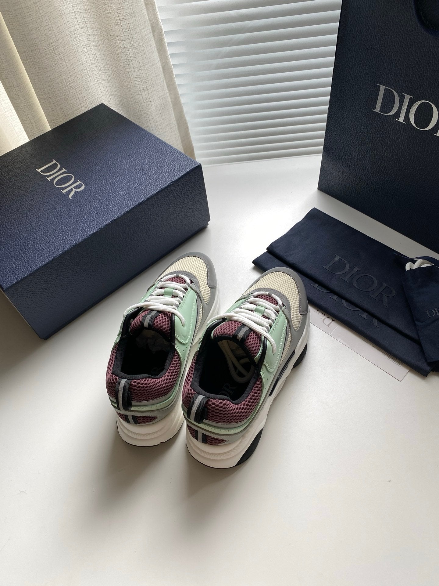 Dior B22 Cream Lavender