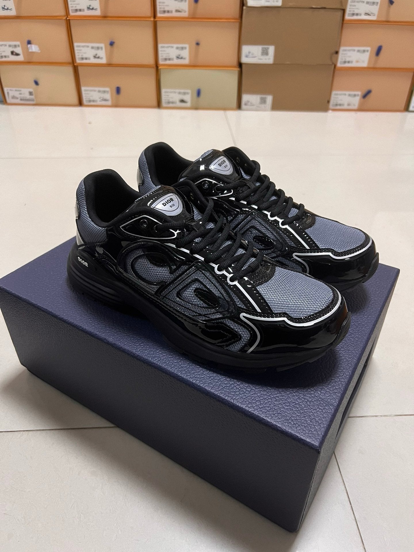 Dior B30 Reflective Patent Black/Grey