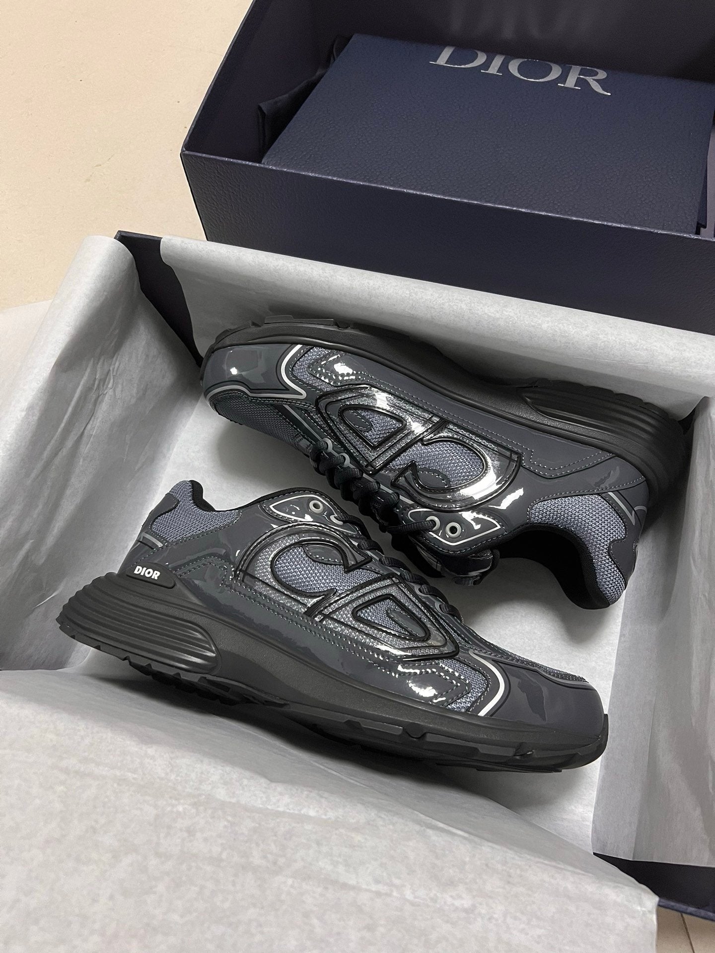 Dior B30 Reflective Patent Grey