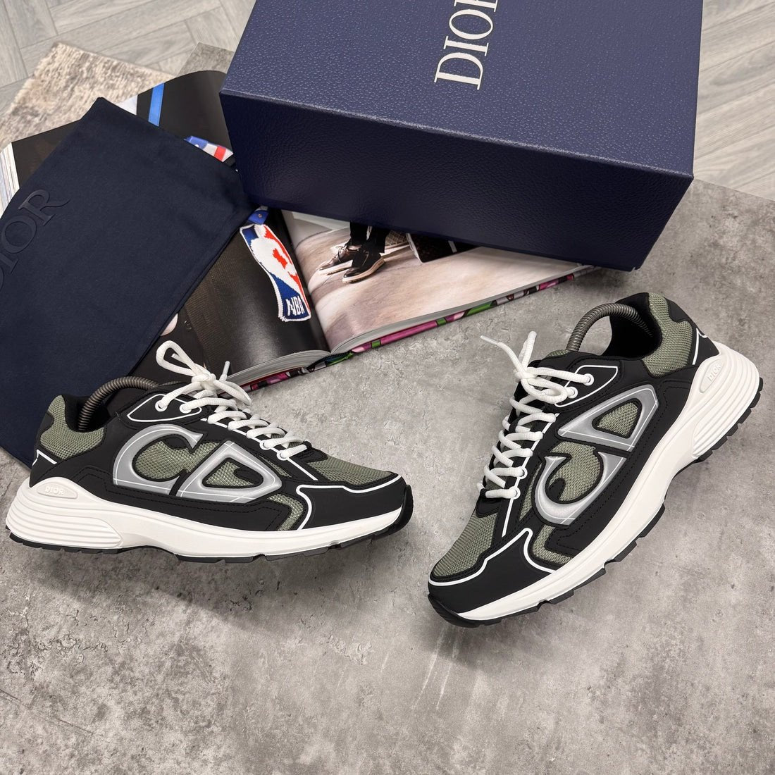 Dior B30 Reflective Green/Black White