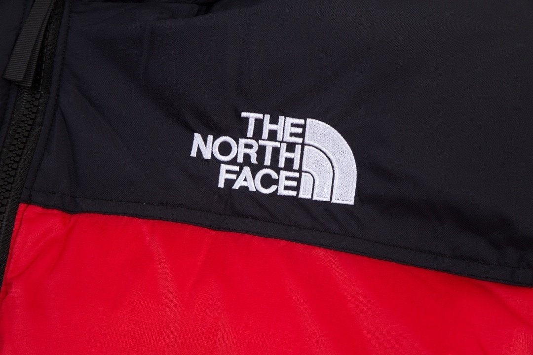 The North Face 1996 Retro Nuptse Jack Red/Black
