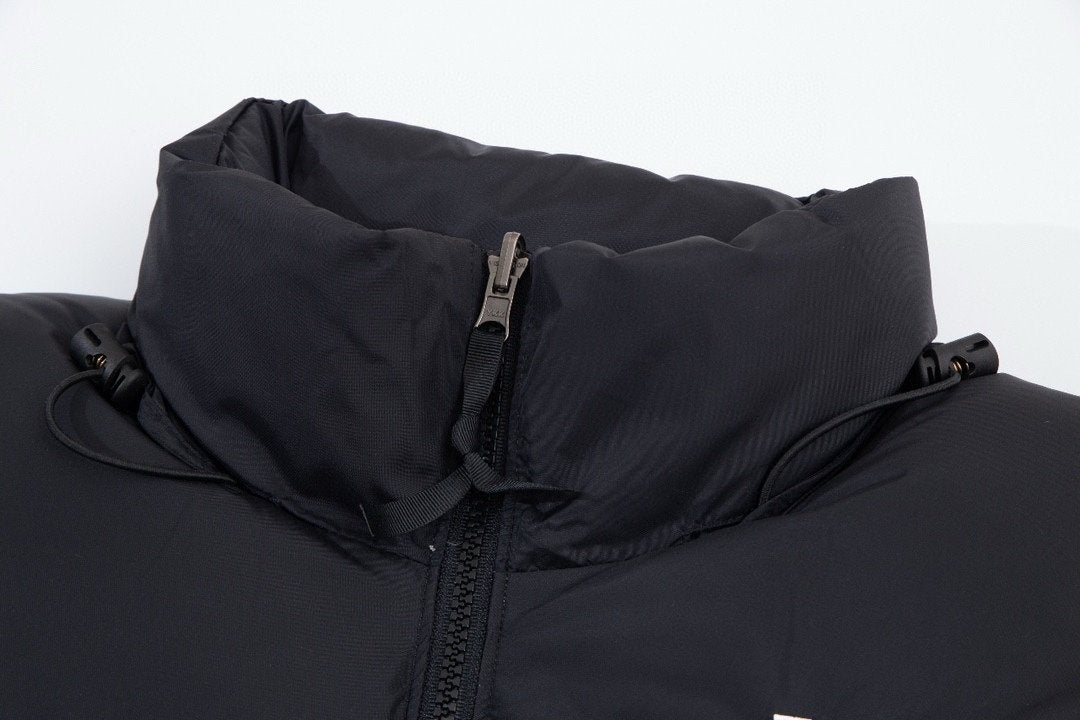 The North Face 1996 Retro Nuptse Jack Black