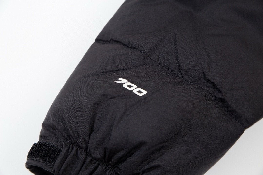 The North Face 1996 Retro Nuptse Jack Black
