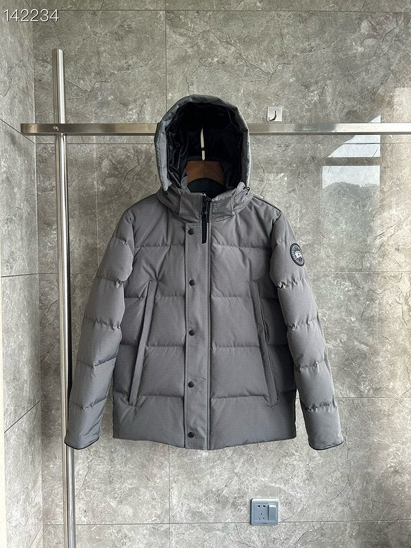 Canada Goose Wyndham Parka Graphite Black Label