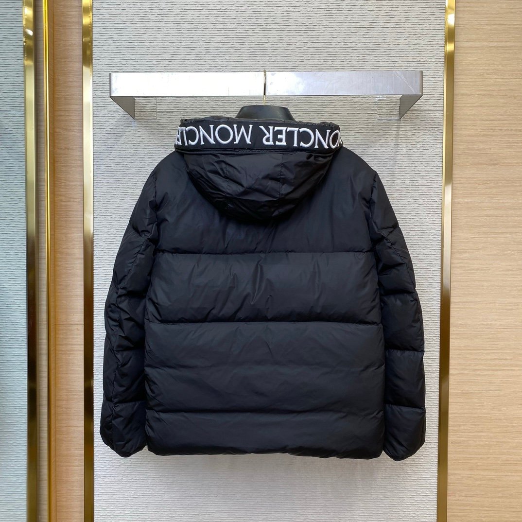 Moncler Black Montcla Hooded Short Down Jacket
