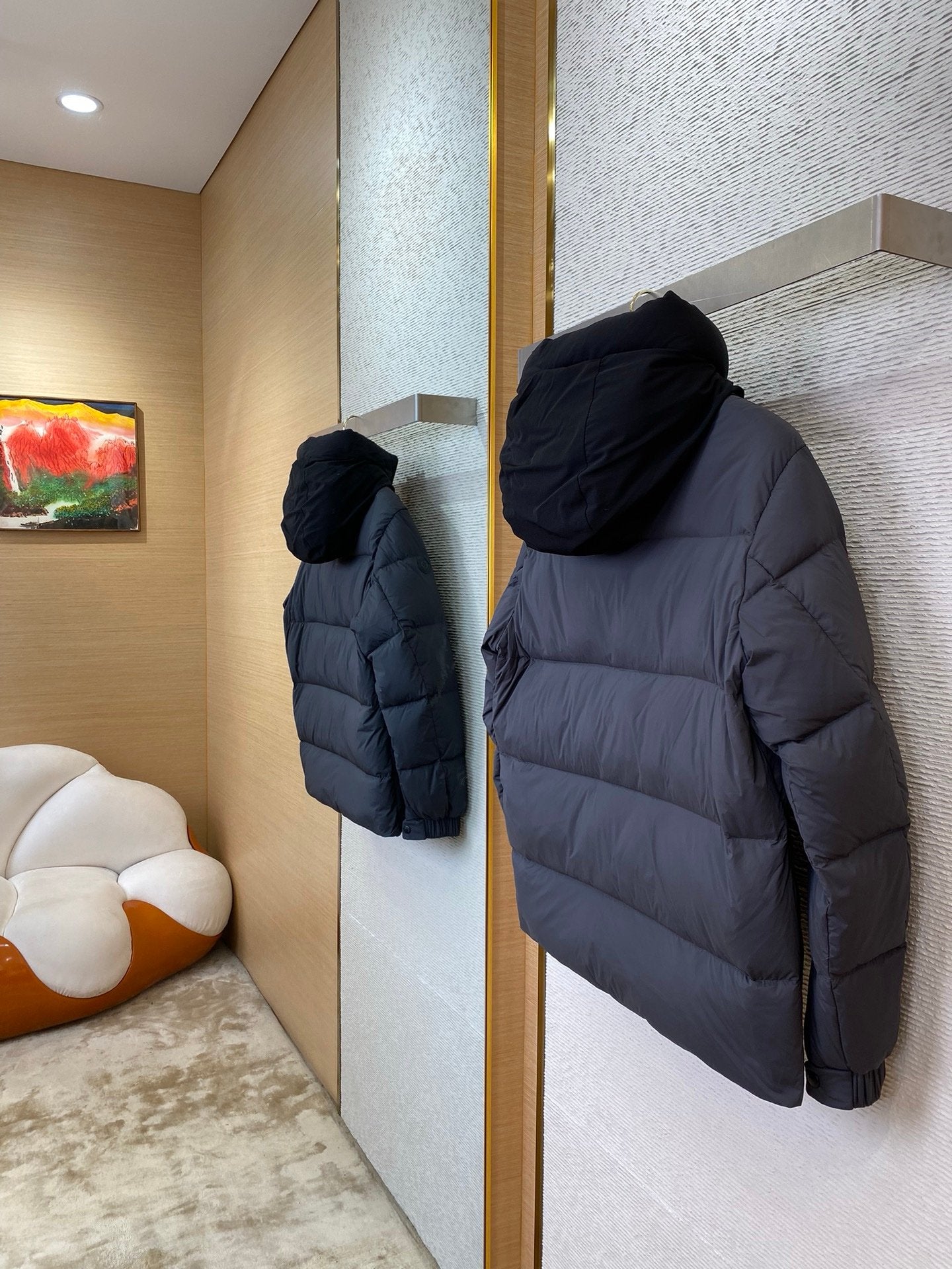 Moncler Madeira Down Jacket Grey/Black