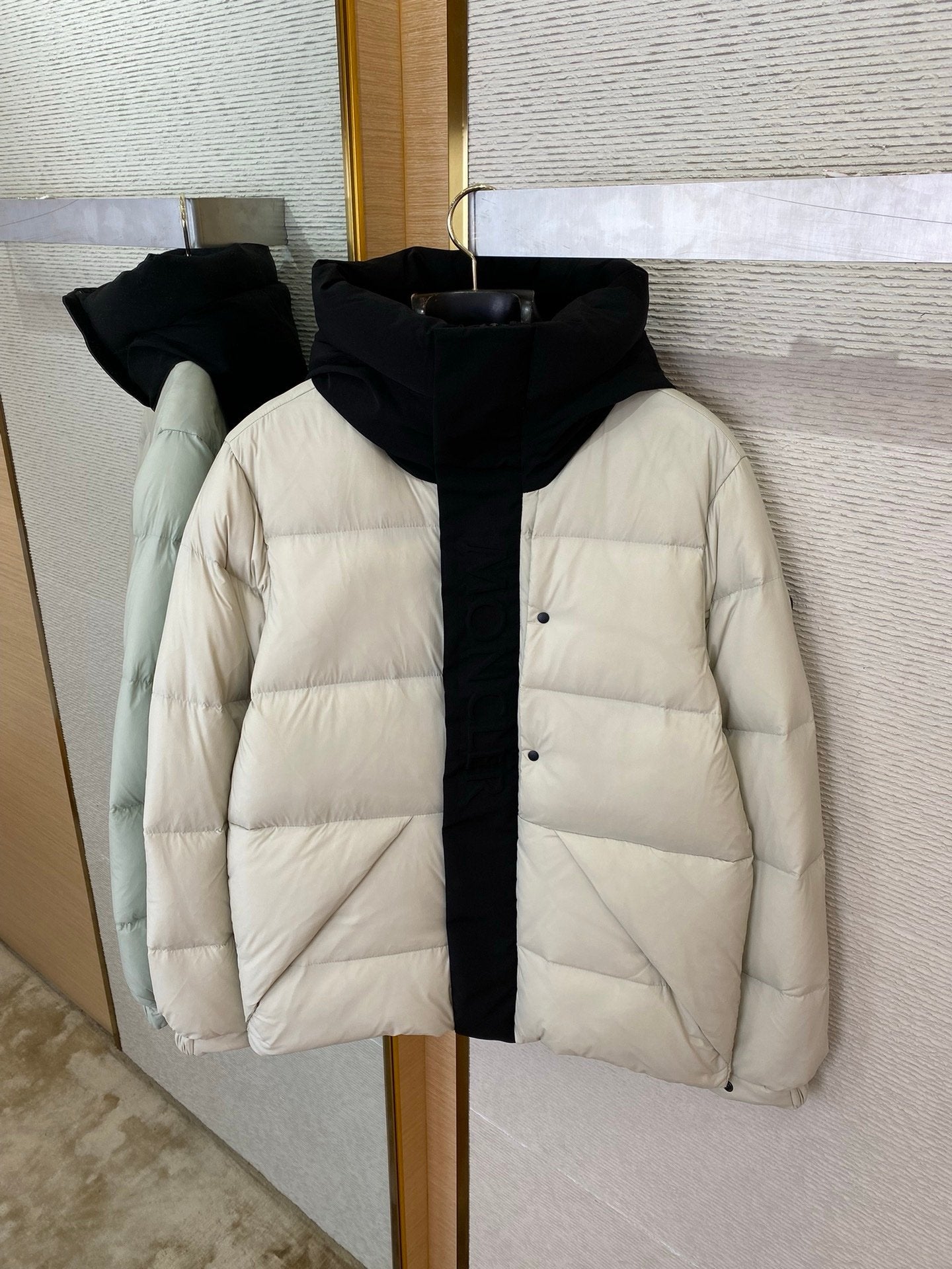 Moncler Madeira Down Jacket White/Black
