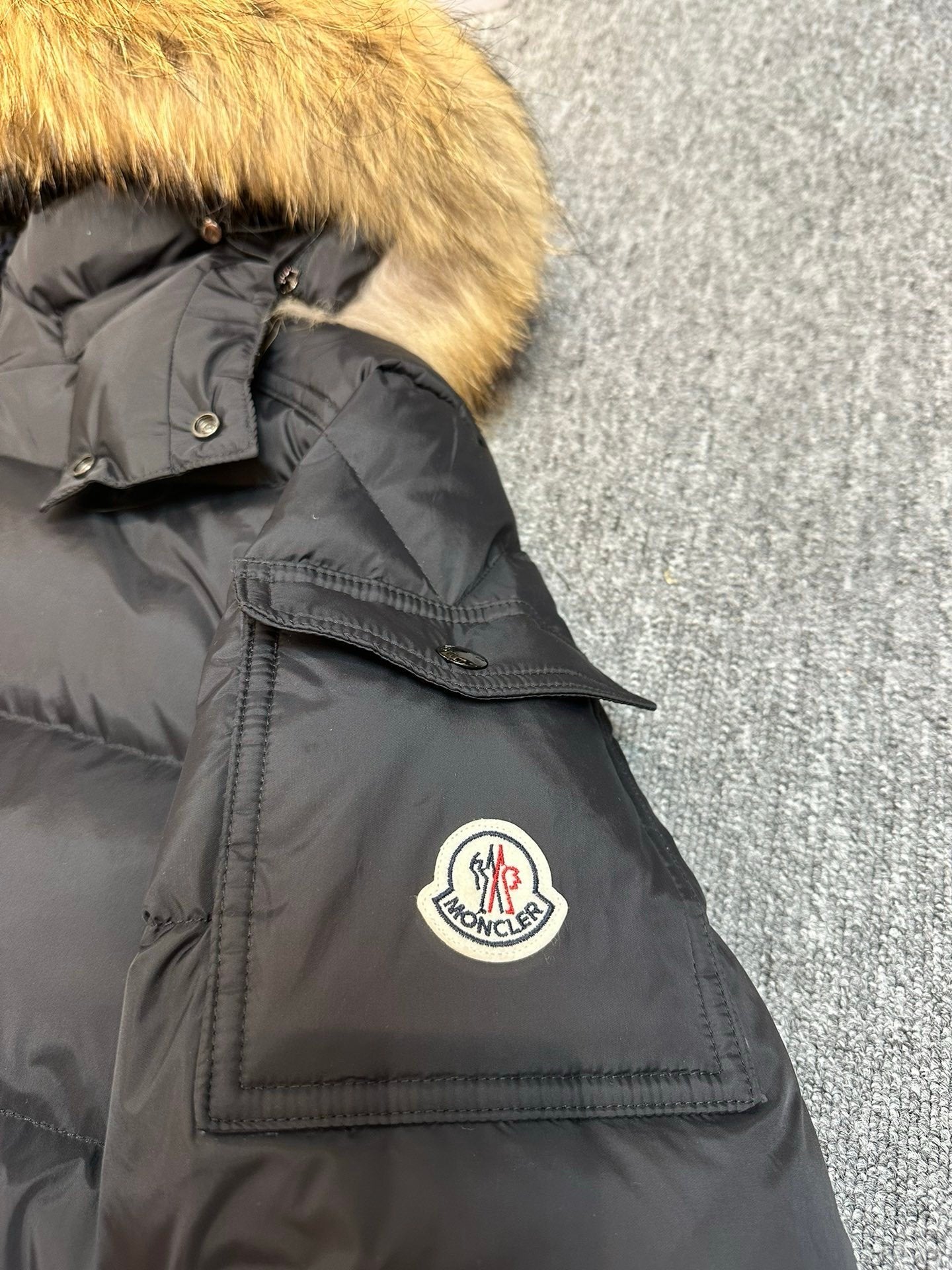 Moncler Sassiere Quilted Shell Hooded Down Jacket Black