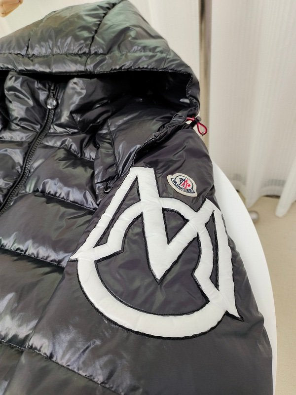 Moncler Enfant Saulx Padded Quilted Jacket Black