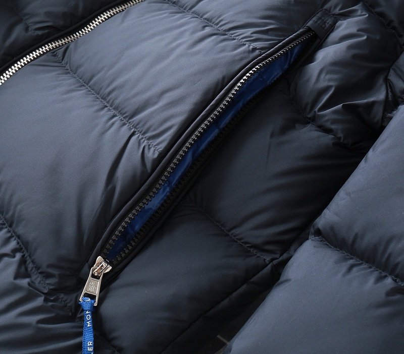 Moncler Poirier Down Jacket Black/Blue