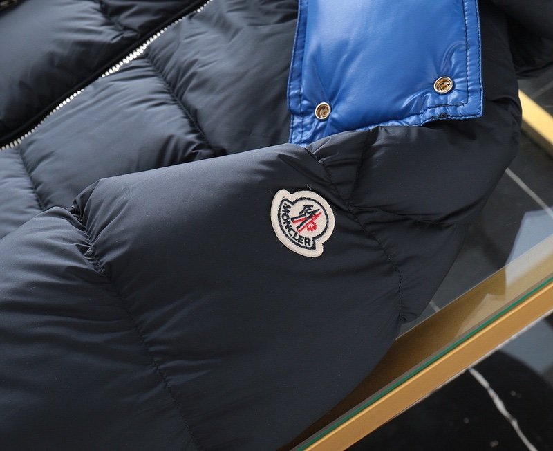 Moncler Poirier Down Jacket Black/Blue