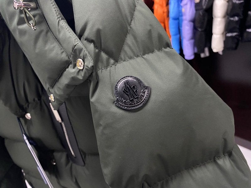 Moncler Bauges Short Down Jacket Green
