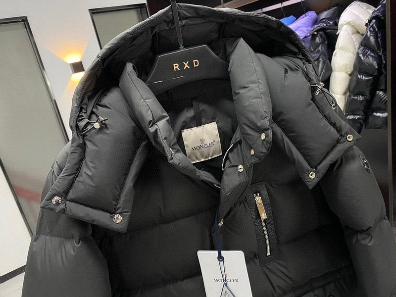 Moncler Bauges Short Down Jacket Black