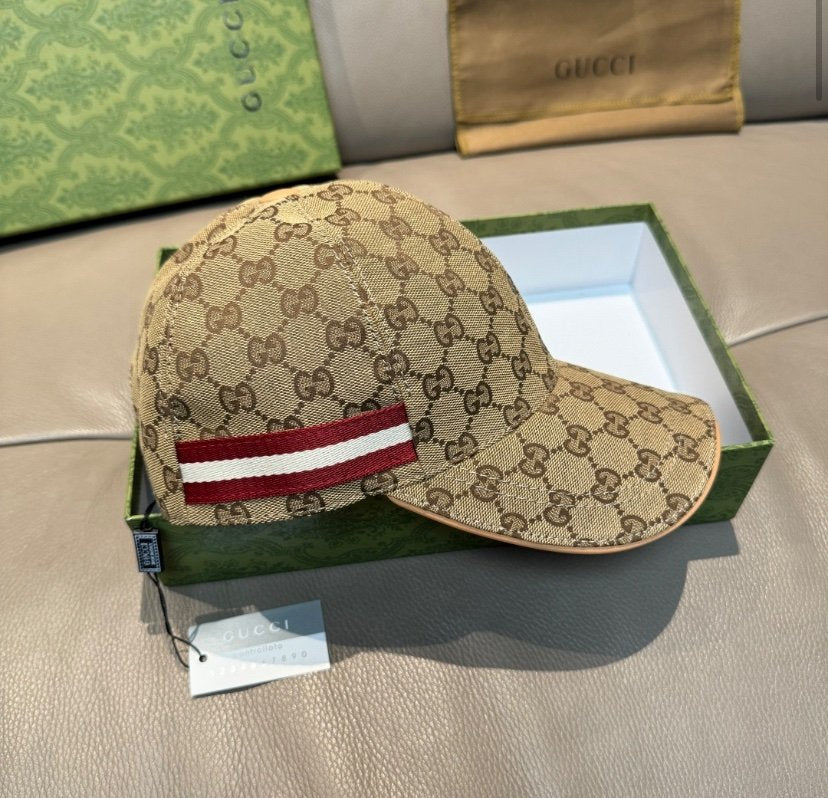 Gucci GG Baseball Cap Limited Edition Red White