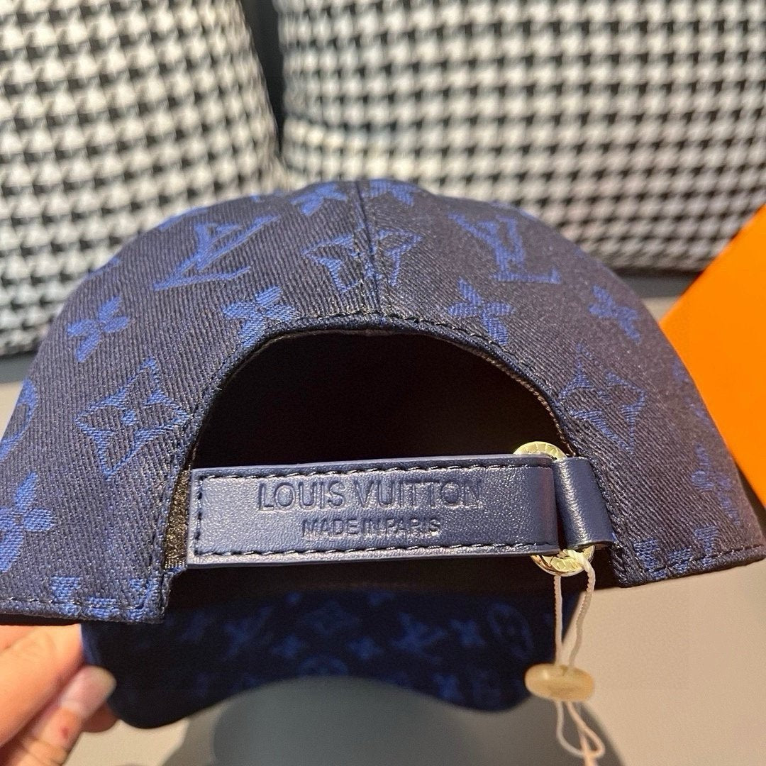 Louis Vuitton Monogram Essential Cap Blue