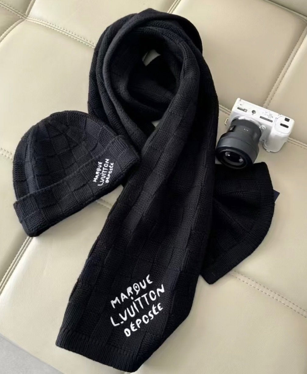 Louis Vuitton Damier Snug Sjaal & Muts Sets