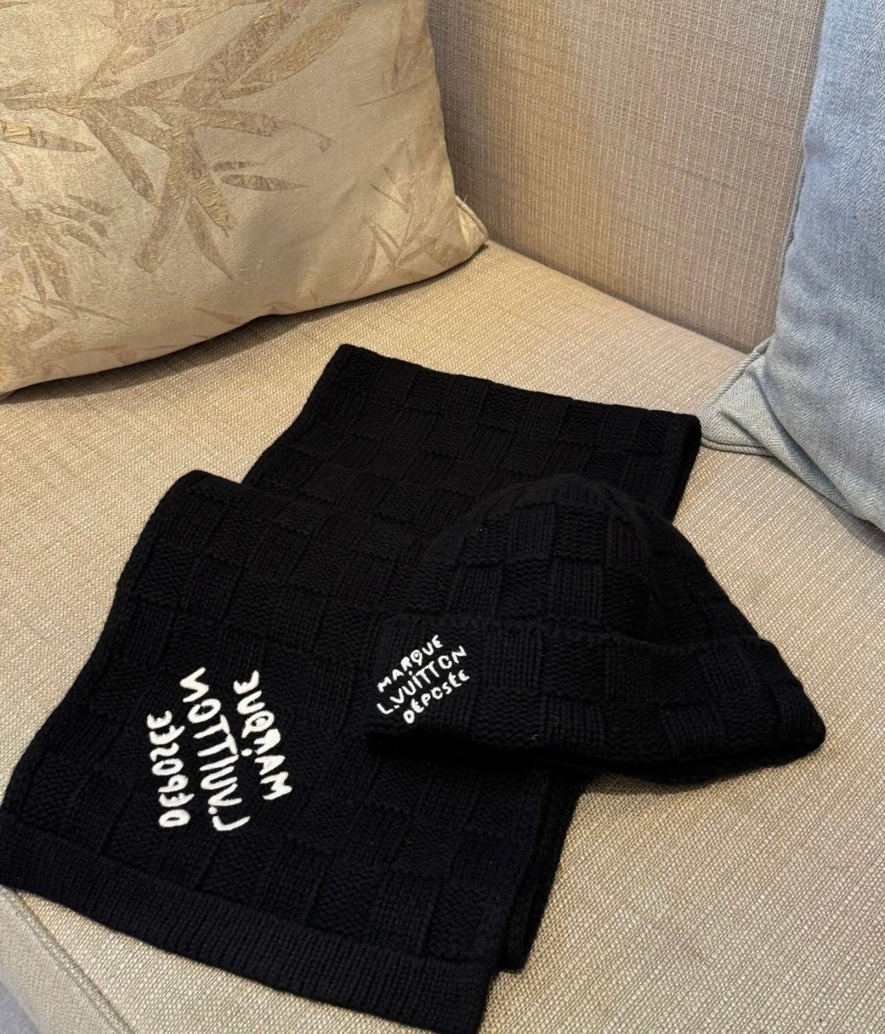 Louis Vuitton Damier Snug Sjaal & Muts Sets