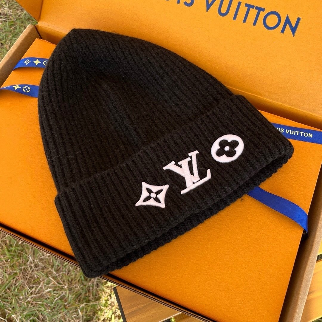 Louis Vuitton Wool Logo Beanie