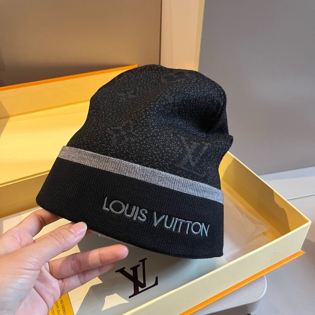 Louis Vuitton Monogram Eclipse Beanie