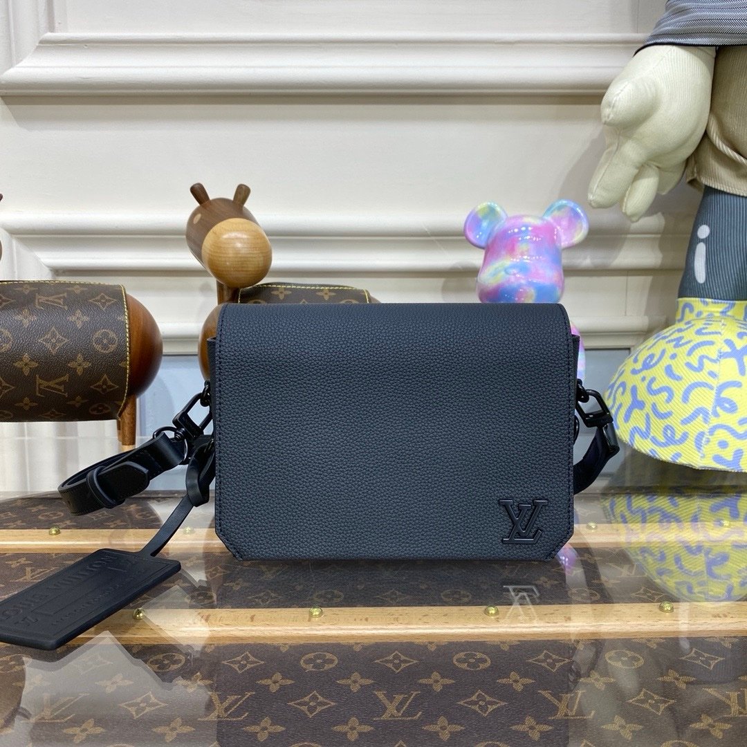 Louis Vuitton Fastline LV Aerogram Bag Black