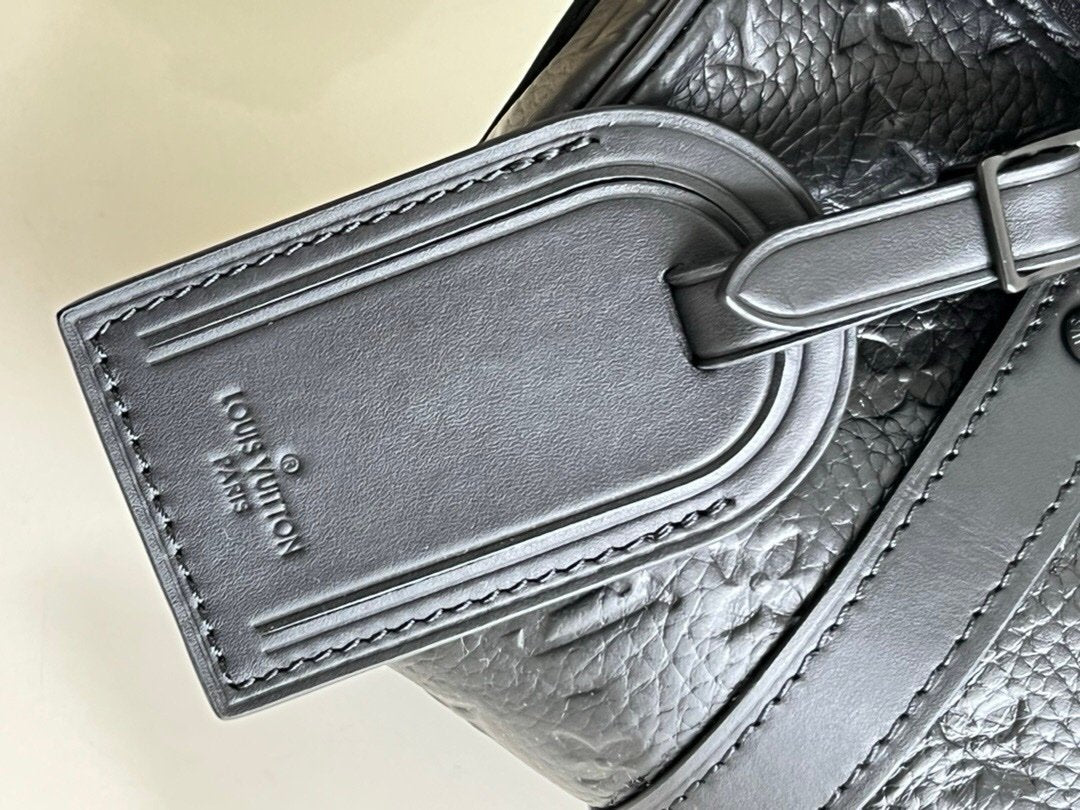 Louis Vuitton Keepall Bandouliere 25 Monogram Taurillon Leather Black