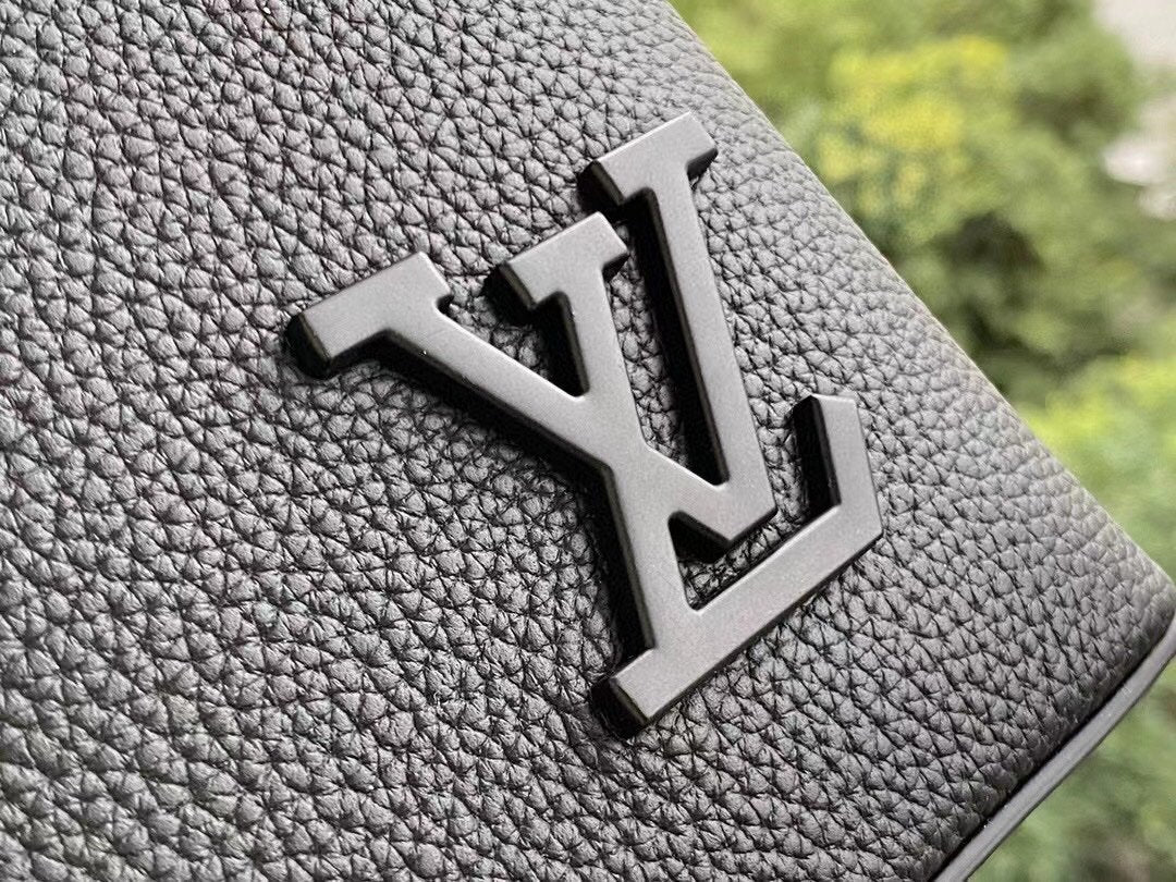 Louis Vuitton Clutch Bag Aerogram Black Leather